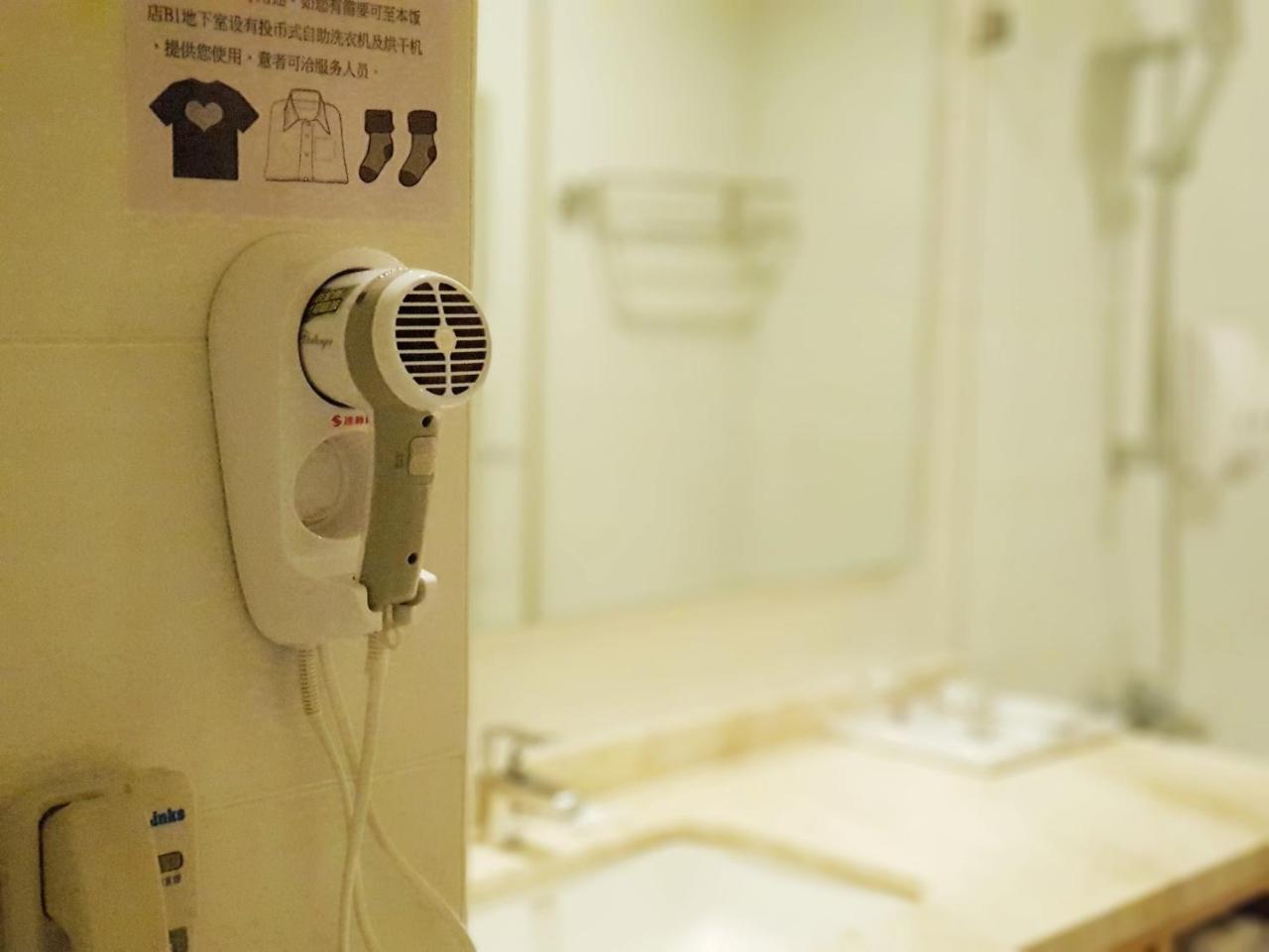Ever Delightful Business Hotel Città di Chiayi Esterno foto
