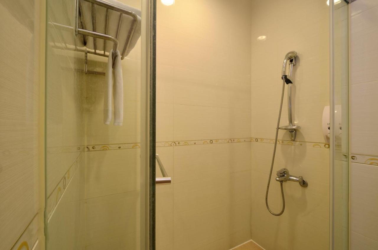 Ever Delightful Business Hotel Città di Chiayi Esterno foto