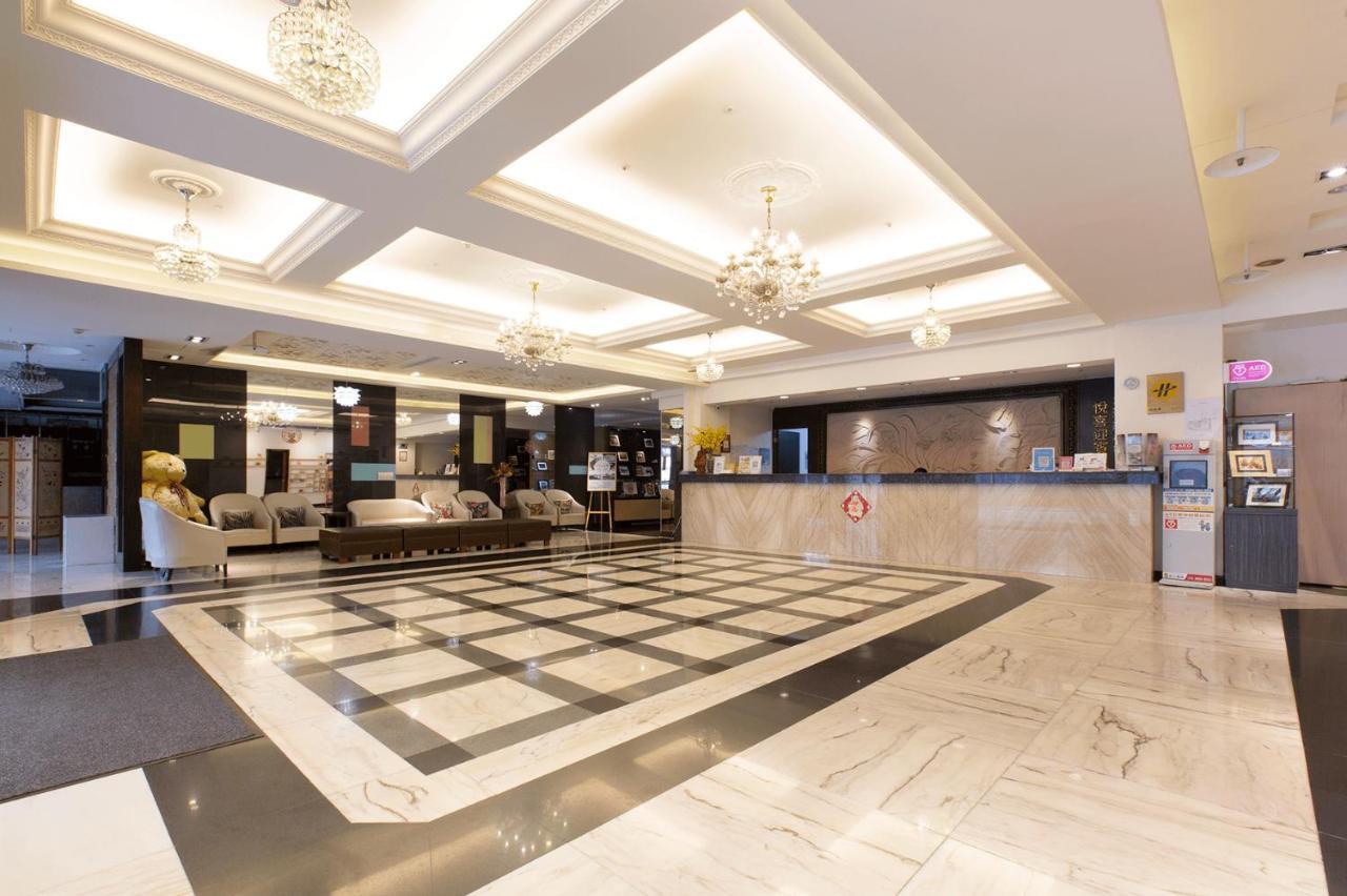 Ever Delightful Business Hotel Città di Chiayi Esterno foto